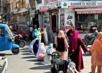 Habba Kadal residents protest over water shortage