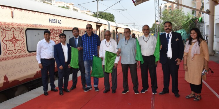 Bharat Gaurav Deluxe A.C. Tourist Train “Garvi Gujarat” Embarks on Cultural Journey