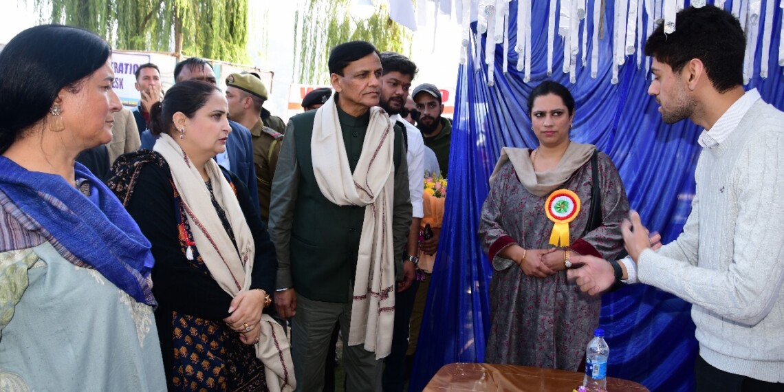 DE&CC Ganderbal organises day long mega Job fair at Ganderbal’s Manasbal park