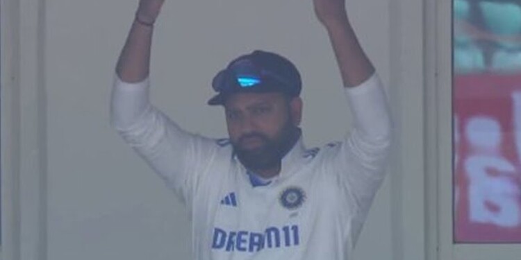 WATCH: “Rohit Sharma Upset by ‘Declaration Confusion’ in Rajkot Test, Players Told to Return”