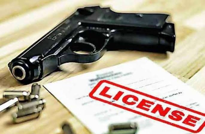 Bandipora Admin directs all gun-licence-holders to deposit weapons in nearest police stations within one week