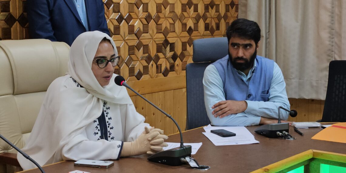 Dr Andrabi chairs Imam-o-Khateeb Conference at Srinagar