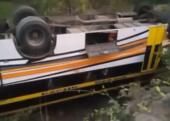 Bus Taking Cops After Poll Duty Overturns In Madhya Pradesh, 21 Injured