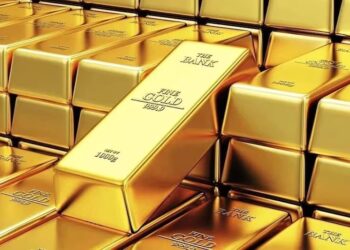 Gold futures rise Rs 280 to Rs 70,916 per 10 g