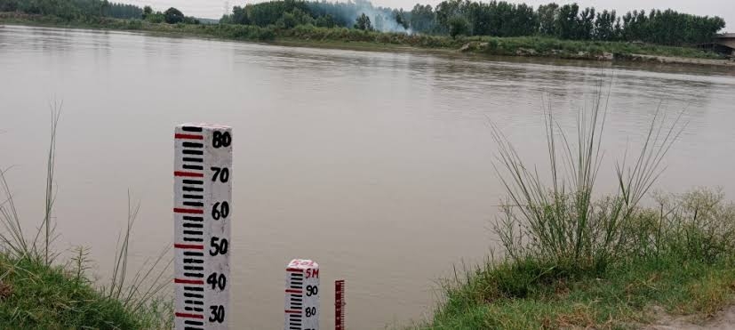 River Levels Update: Pampore at Warning Flood Level, Vishow Nallah Khudwani Returns to Normal