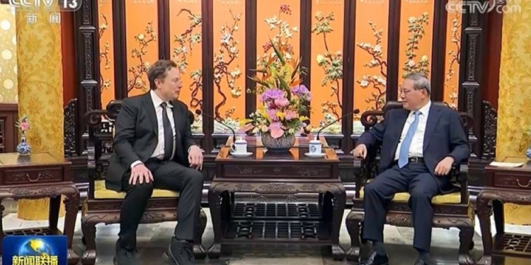 Elon Musk Meets Chinese Premier, Says “All Cars Will Be Electric…
