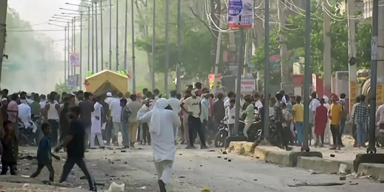 Lady Among Four Persons Injured After Clashes Erupted Between Two Groups At Polling Station In Poonch