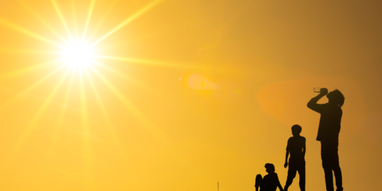 MeT says heatwave to continue for 5 days in J&K, urges people to drink lot of fluids