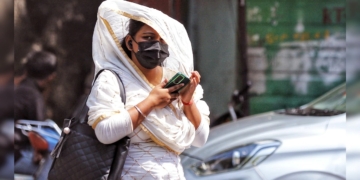 At 43.7 Degrees in… Sees Hottest Day Of Season So Far; Red Alert Issued