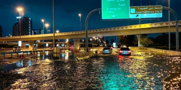 Several Flights Cancelled As Heavy Rains, Thunderstorms Return To UAE