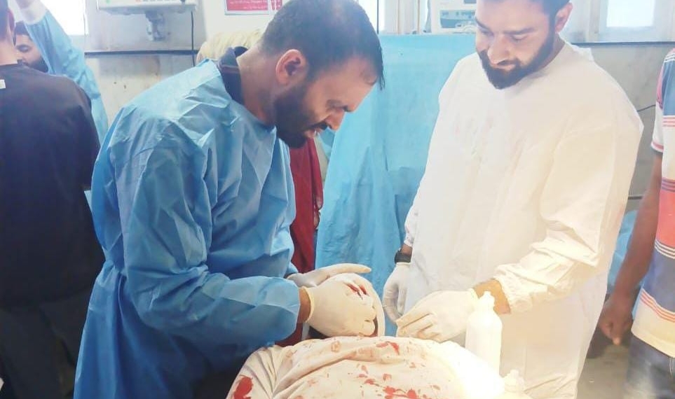 Three persons Injured In Kulgam road accident