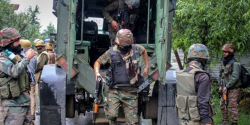 02 militants killed, Cop And Army Soldier Injured, Search operation on