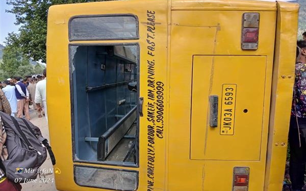 School Bus Accident Injures Four Students in J&K  FIR Registered Driver Arrested