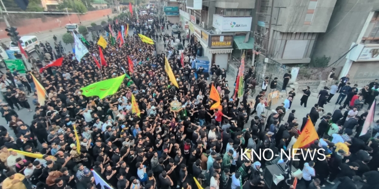 Traditional 8th Muharram procession begins from Guru Bazar, Sgr peacefully