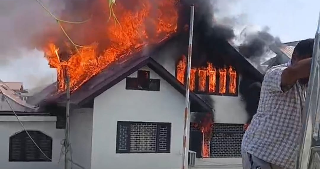 Residential house damaged in fire mishap in Srinagar,