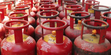 Oil marketing companies reduce prices of LPG commercial cylinders by Rs…
