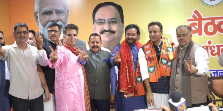 Former Minister Choudhary Zulfikar joins BJP in Jammu