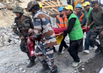 Building collapsed at kabaddi nalla kargil. 5 people injured,