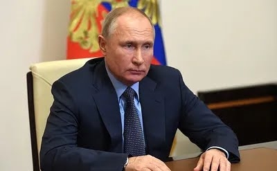 Putin issues nuclear warning to…