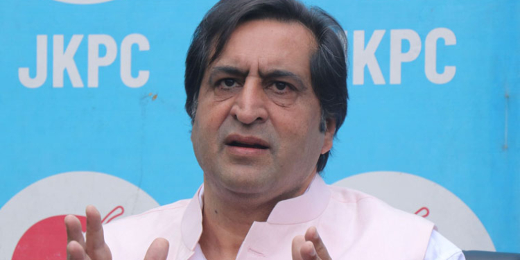 Sajad Lone Criticizes Omar Abdullah Over Agency Allegations Downplays Engineer Rashid’s Bail