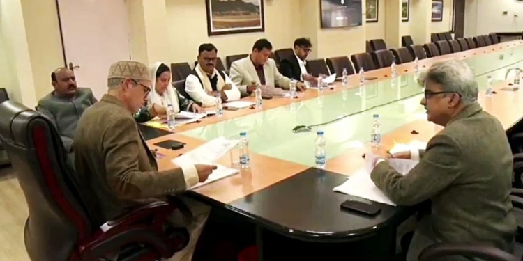Cabinet Passes Resolution For Restoration of Statehood for J&K