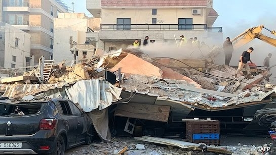 7 Killed In…