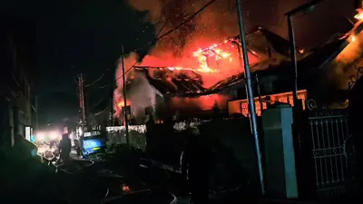 Several shops, houses gutted in fire mishap at UT J&K