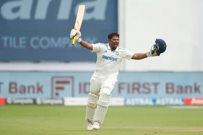 NZ close in on Test win on Indian soil after 36 years despite Sarfaraz, Pant heroics