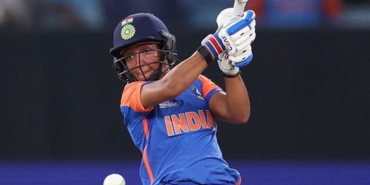 Harmanpreet Kaur’s Final Over Act Stuns Everyone, Questions Arise On Indian Team
