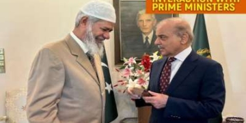 Pakistan PM Sharif meets Islamic preacher Zakir Naik, calls his speech ‘insightful, impactful’