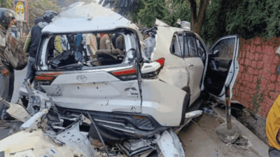 what happened in the last movement?6 friends died in horrific car crash