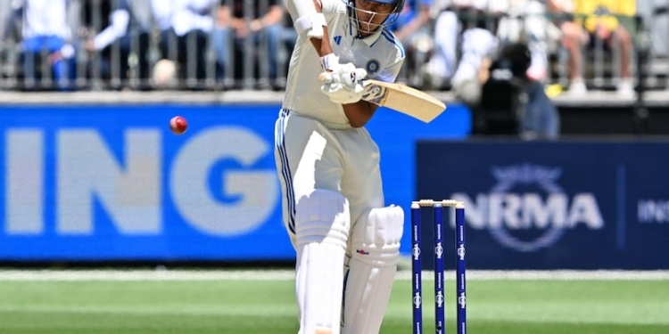 India vs Australia LIVE, 1st Test Day 2: Yashasvi Jaiswal Survives Huge Scare, Australia Drop Big Chance