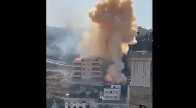 Israel intensifies strikes on…