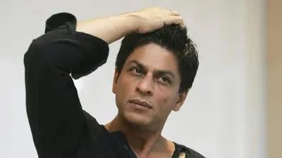 Shah Rukh Khan gets threat call; Mumbai Police register case