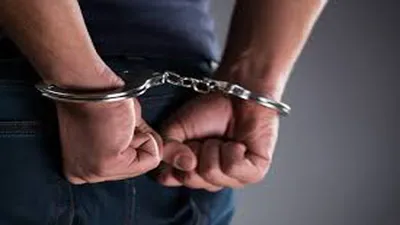 2 drug peddlers arrested in Handwara