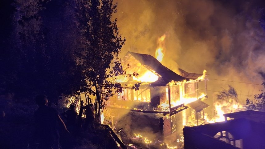 Fire damages KPDCL workshop, receiving station in Pulwama