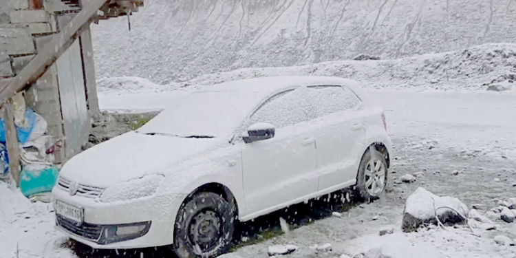 HMVs banned on Gurez-Bβpora route amid adverse weather