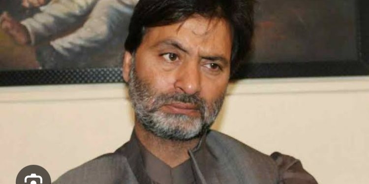 Case against Yasin Malik: Supreme Court asks co-accused to file reply on transfer of trial