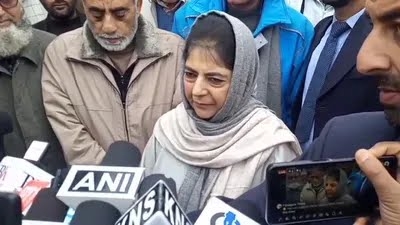 Kashmiri shawl sellers facing threats, harassment in Himachal Pradesh: Mehbooba