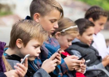 Restriction of social media platforms for underage children