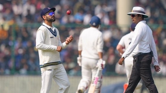 Ranji Trophy LIVE SCORE, Delhi vs Railways: Play begins as Delhi wait to see Virat Kohli bat, Railways lead under 200