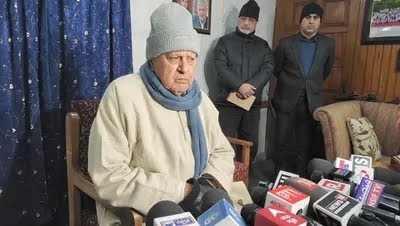 &K govt can’t fight with Centre; Omar is people’s CM: Farooq Abdullah responds to Aga Ruhullah