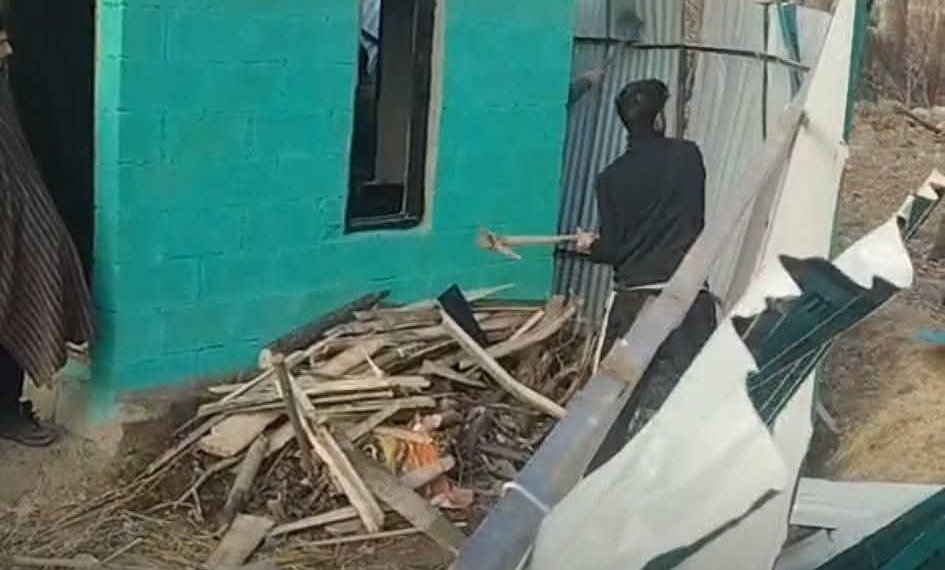 Authorities Demolish Kaaba Replica in North Kashmir, Mentally Ill Man Detained