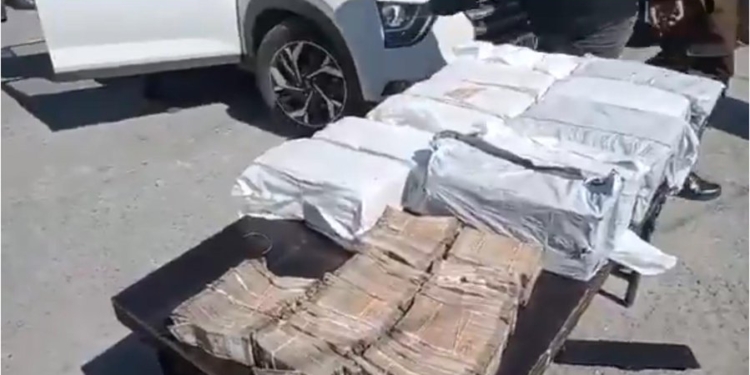 Two Held with Crores in Cash at Lakhanpur, Car Had Secret Cavity