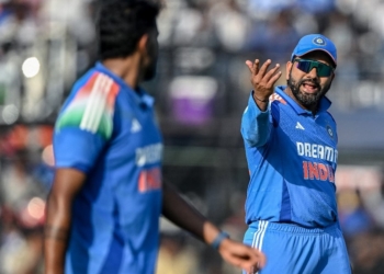 Dimaag Kidhar Hai Tera?” Rohit Sharma Tears Into India Star Harshit Rana Over Needless 