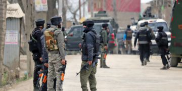 Policeman Injured in Handwara Encounter