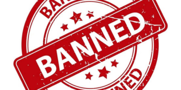 Centre bans Mirwaiz led AAC, Masroor Abbas Ansari’s JKIM for 5 years