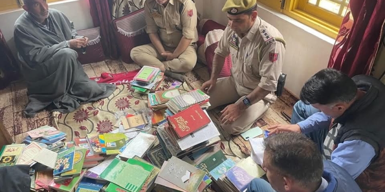 Sopore Police Conducts Search at Residence of Jamaat-e-Islami Linked Individual..
