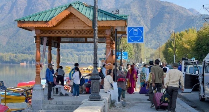 Pahalgam tragedy tourist departures