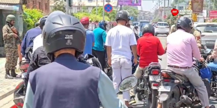 Helmetless Bikers Face Heat as Police Intensify Crackdown in Srinagar